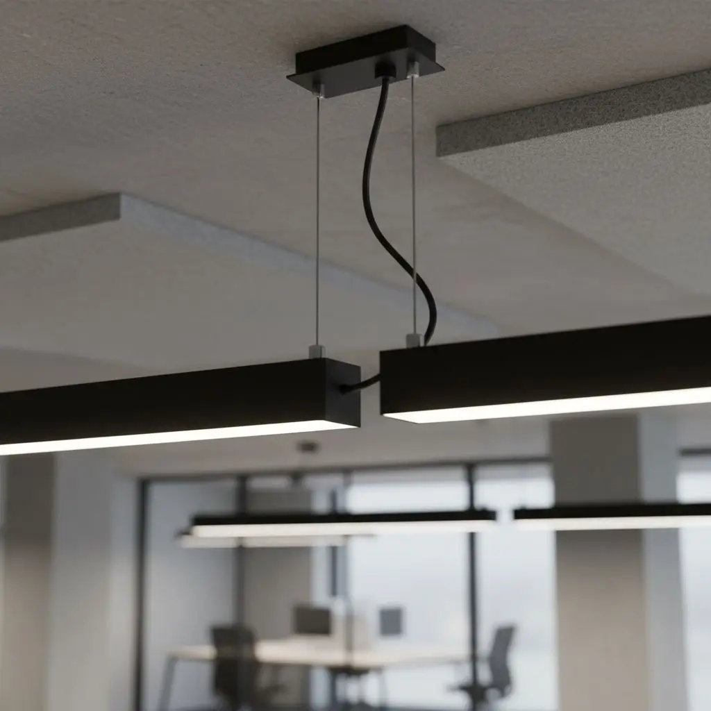 Узел стыковки и крепления подвесного линейного офисного светильника в open space