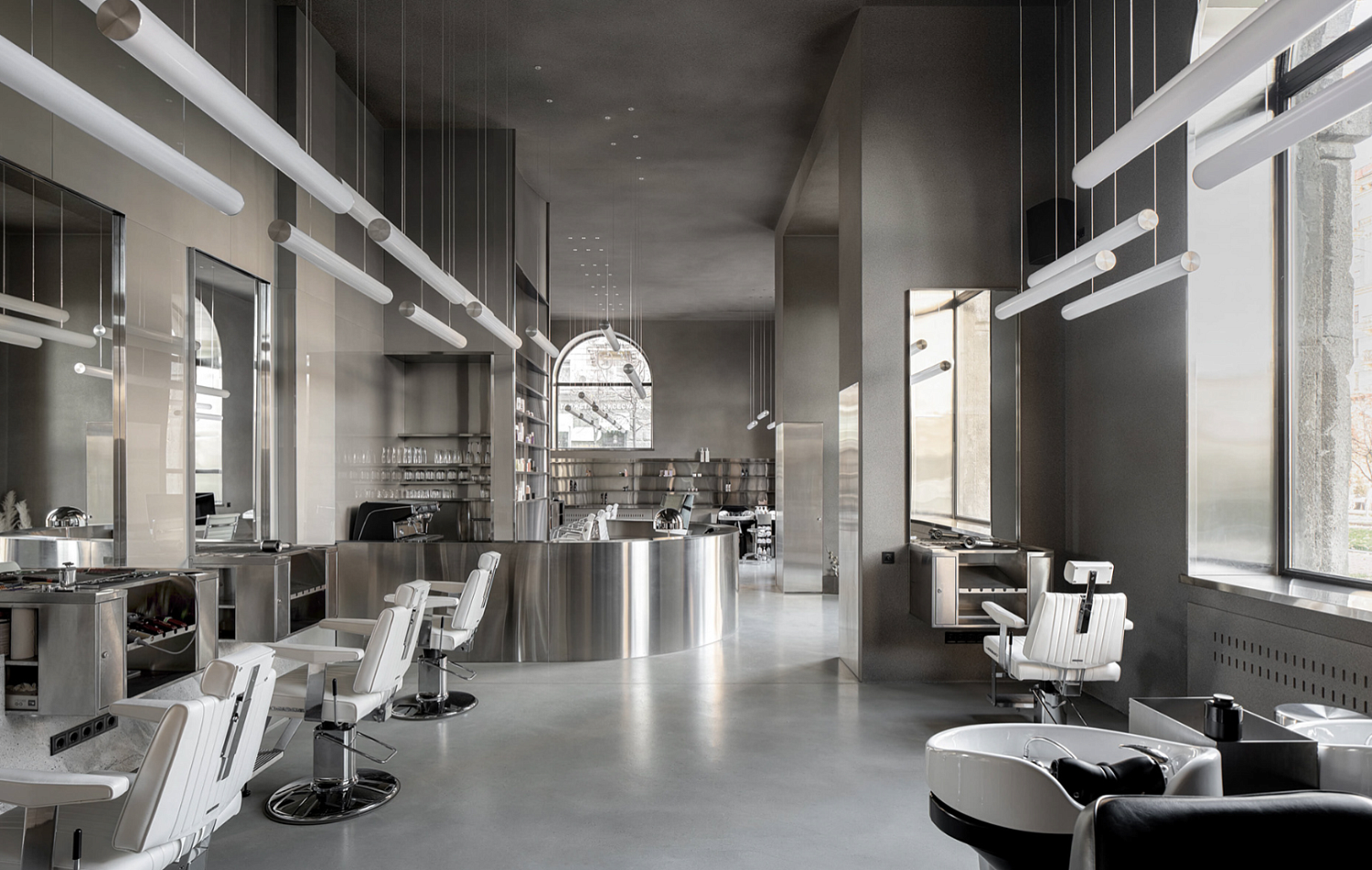 Освещение в парикмахерской: как выбрать светильники и не допустить ошибок