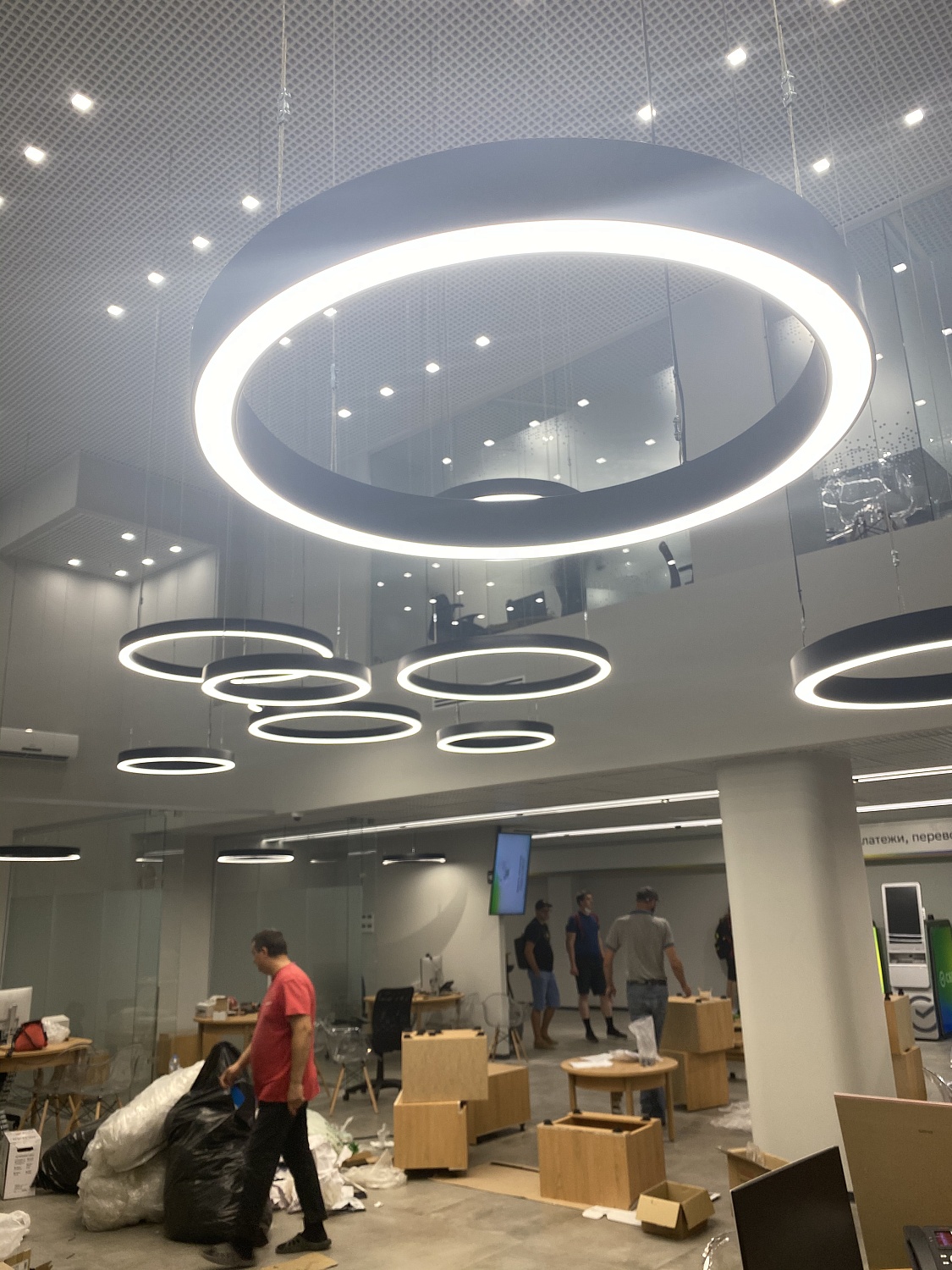 Освещение отделения Сбера в ТЦ «Галерея», Санкт-Петербург