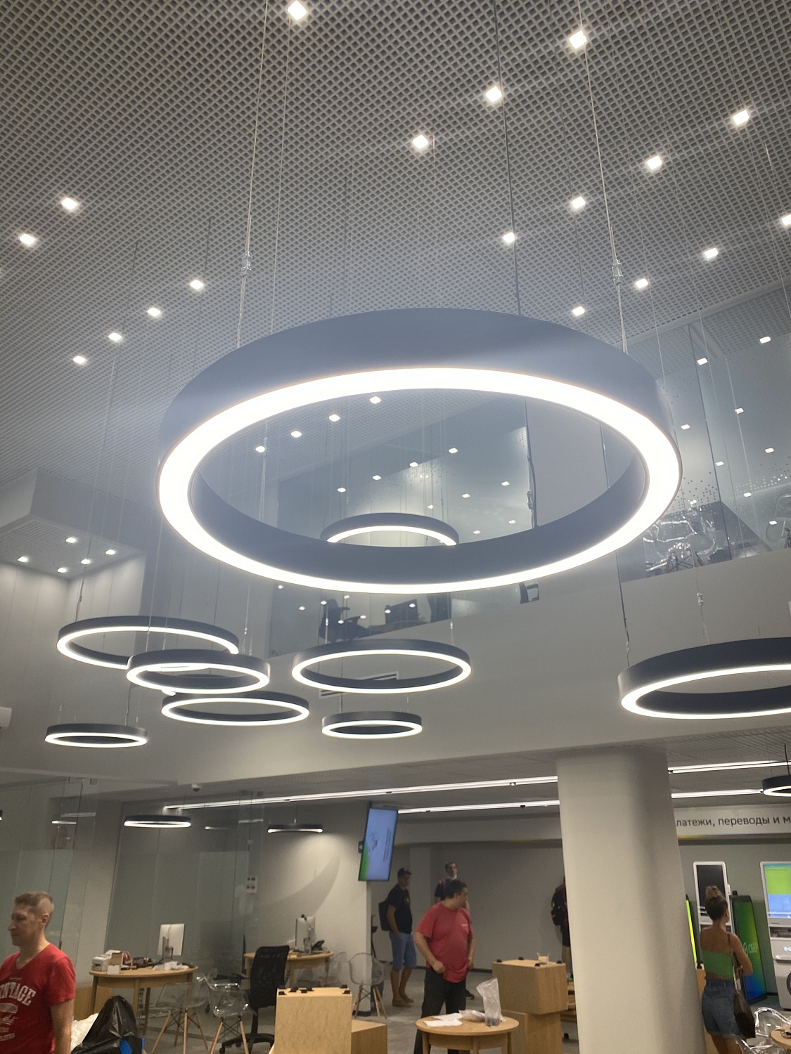 Освещение отделения Сбера в ТЦ «Галерея», Санкт-Петербург